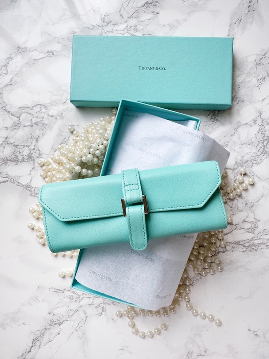 Tiffany & Co. Handbags - TIFFANY & Co. jewelry roll travel case Tiffany Blue leather small accessory ring